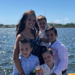 Meet your Posher, Denise